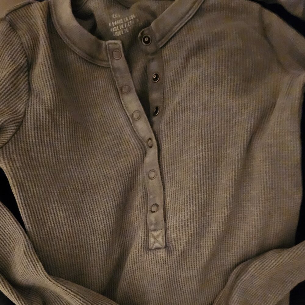 AE Distressed Henley